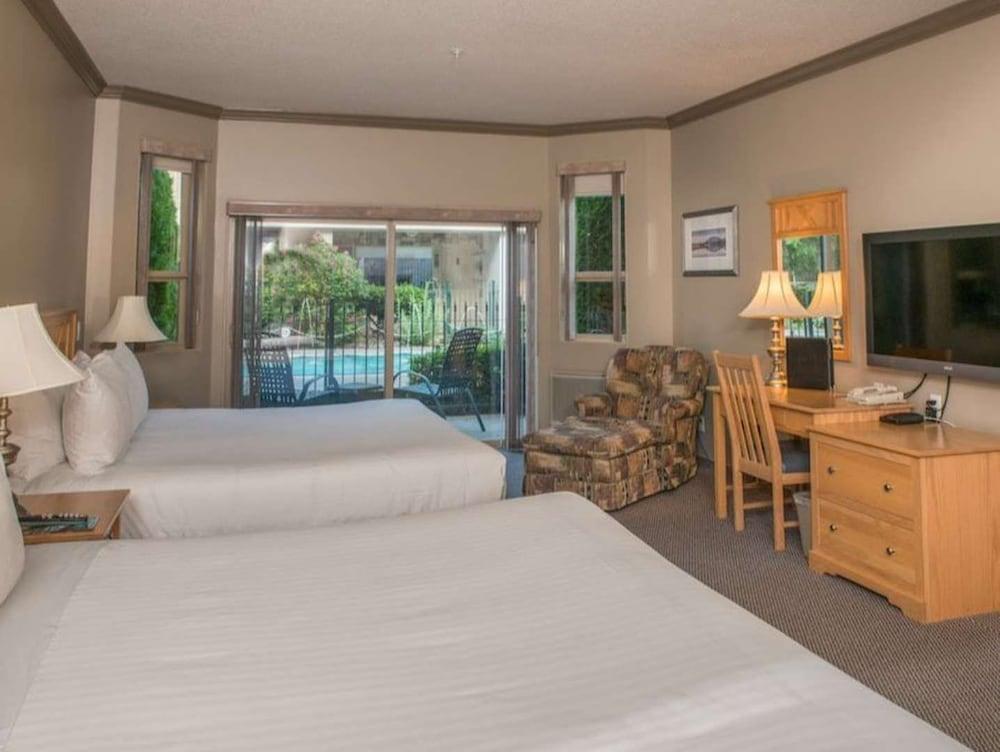 Hilltop Inn - Salmon Arm Bagian luar foto