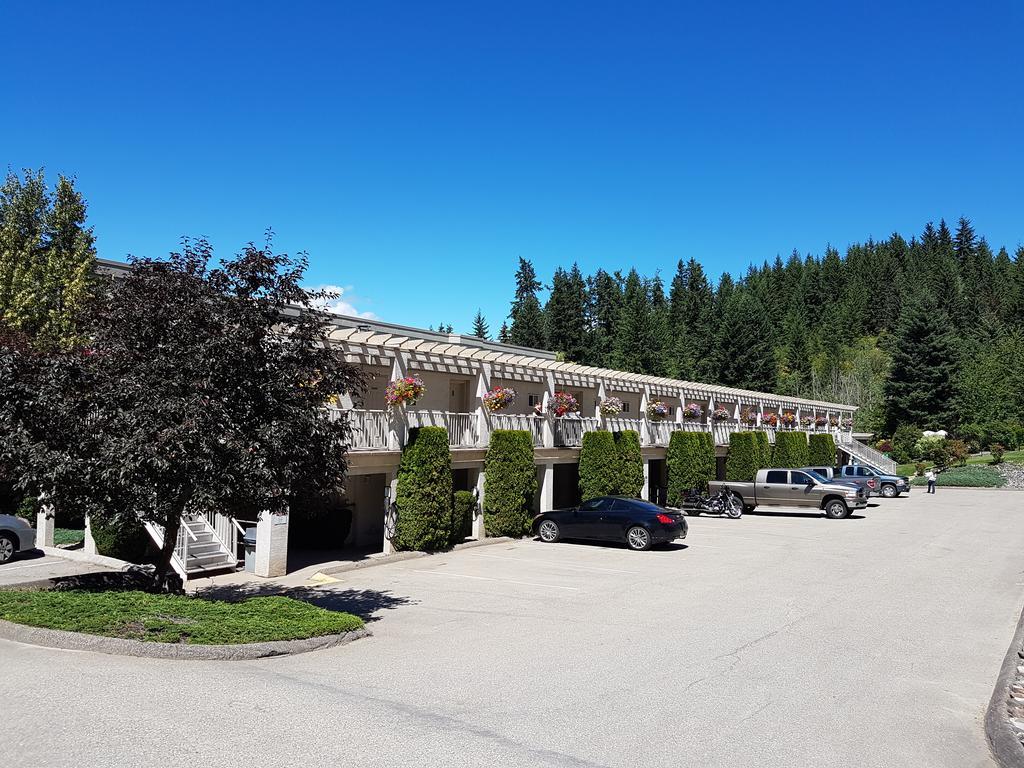 Hilltop Inn - Salmon Arm Bagian luar foto