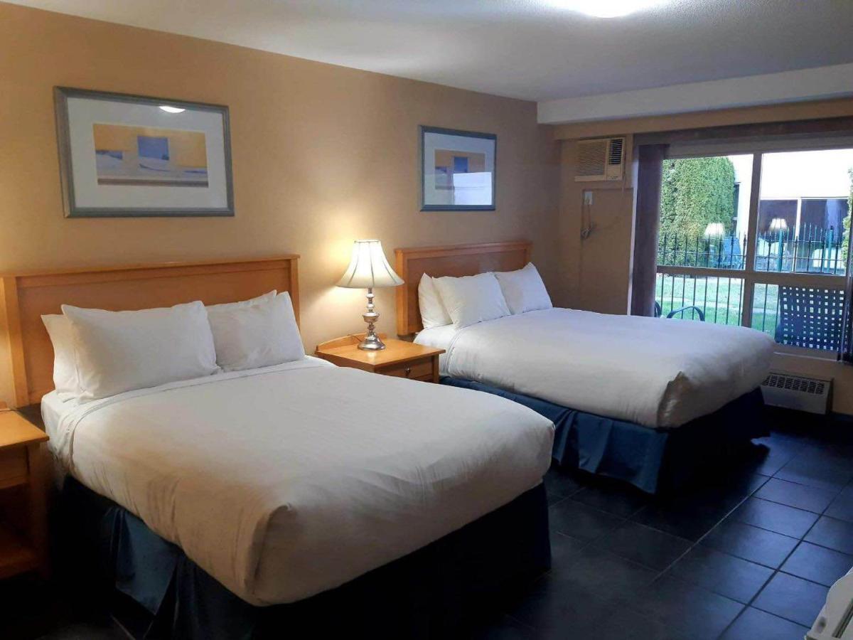 Hilltop Inn - Salmon Arm Bagian luar foto
